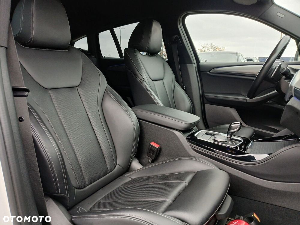 BMW X4 xDrive20d sport - 16