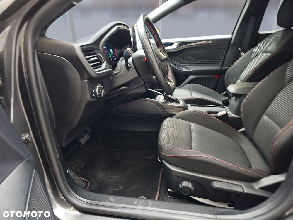 Ford Focus SW 1.0 EcoBoost mHEV ST-Line X - 9