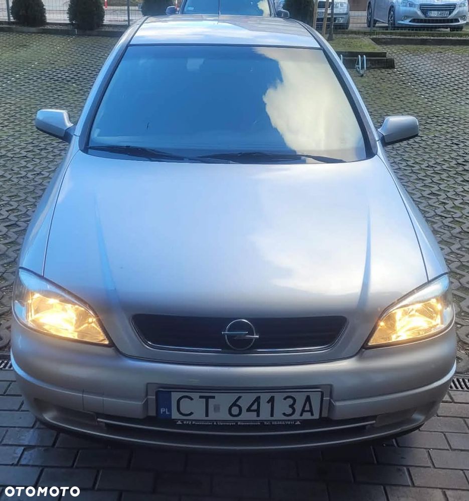 Opel Astra 1.6 - 8