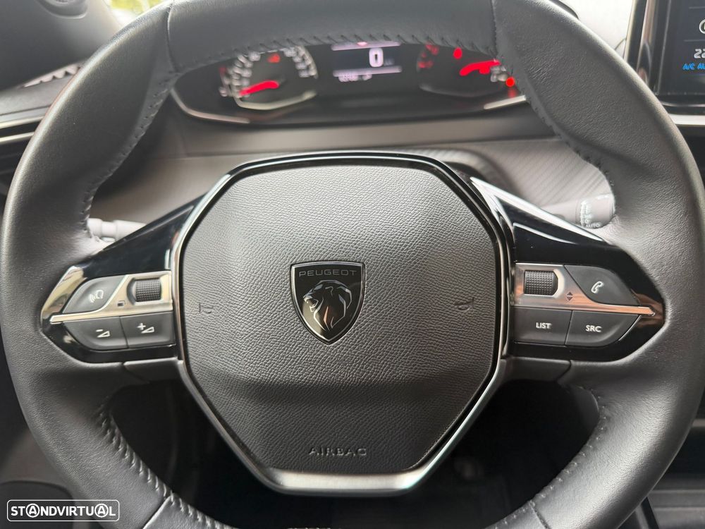 Peugeot 2008 1.2 PureTech Active - 11