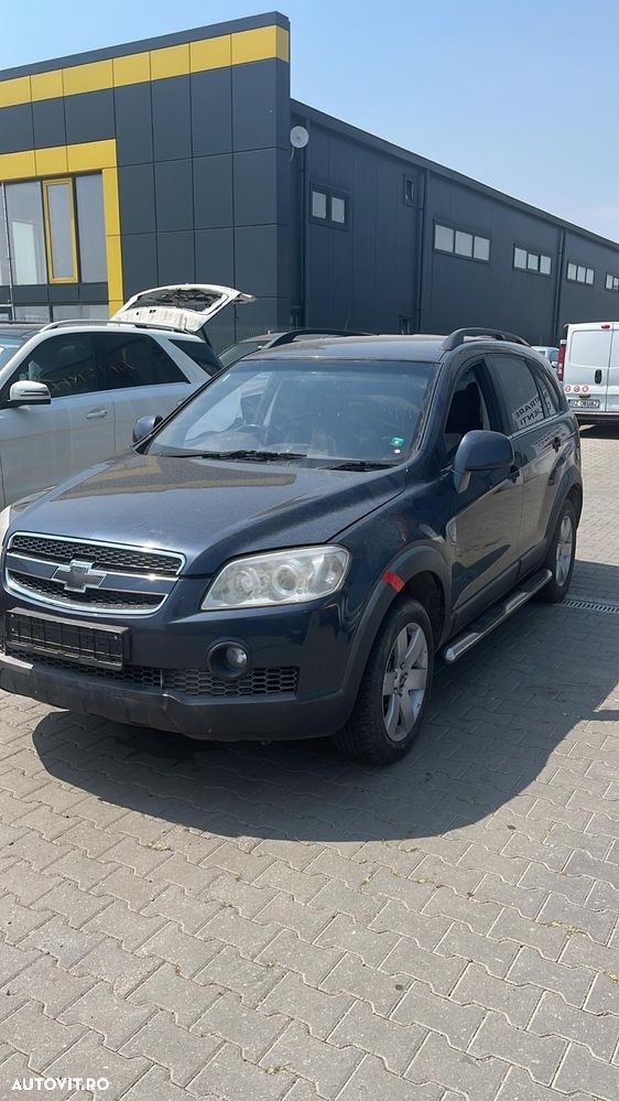 Dezmembram Chevrolet Captiva 2.0 diesel 4x4 din 2008 - 2