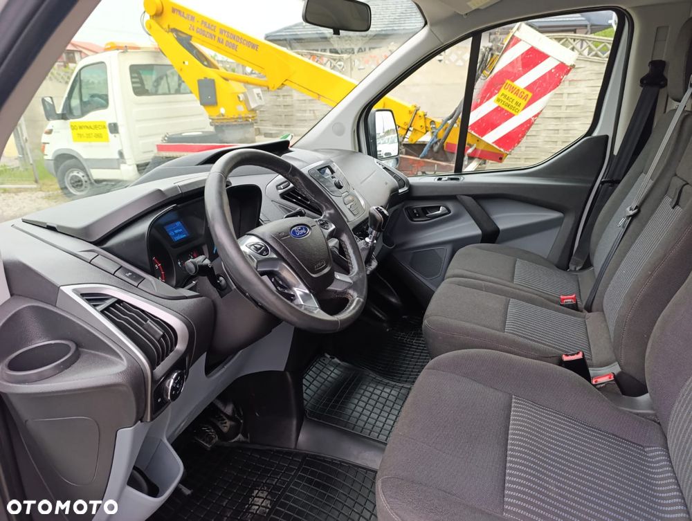 Ford Transit Custom - 11
