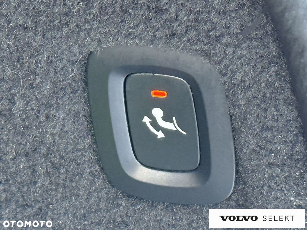 Volvo XC 90 - 30