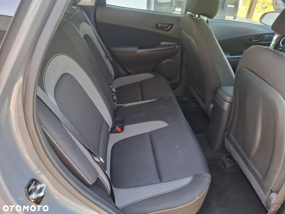 Hyundai Kona 1.6 GDI Hybrid Comfort DCT - 23