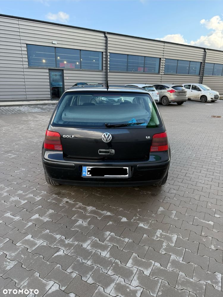 Volkswagen Golf 1.6 Highline - 8
