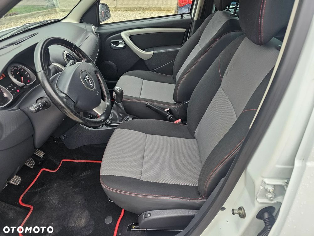 Dacia Duster 1.6 Euro5 - 13