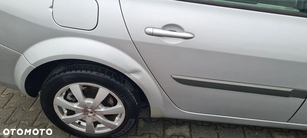 Renault Megane 1.5 dCi Expression - 7