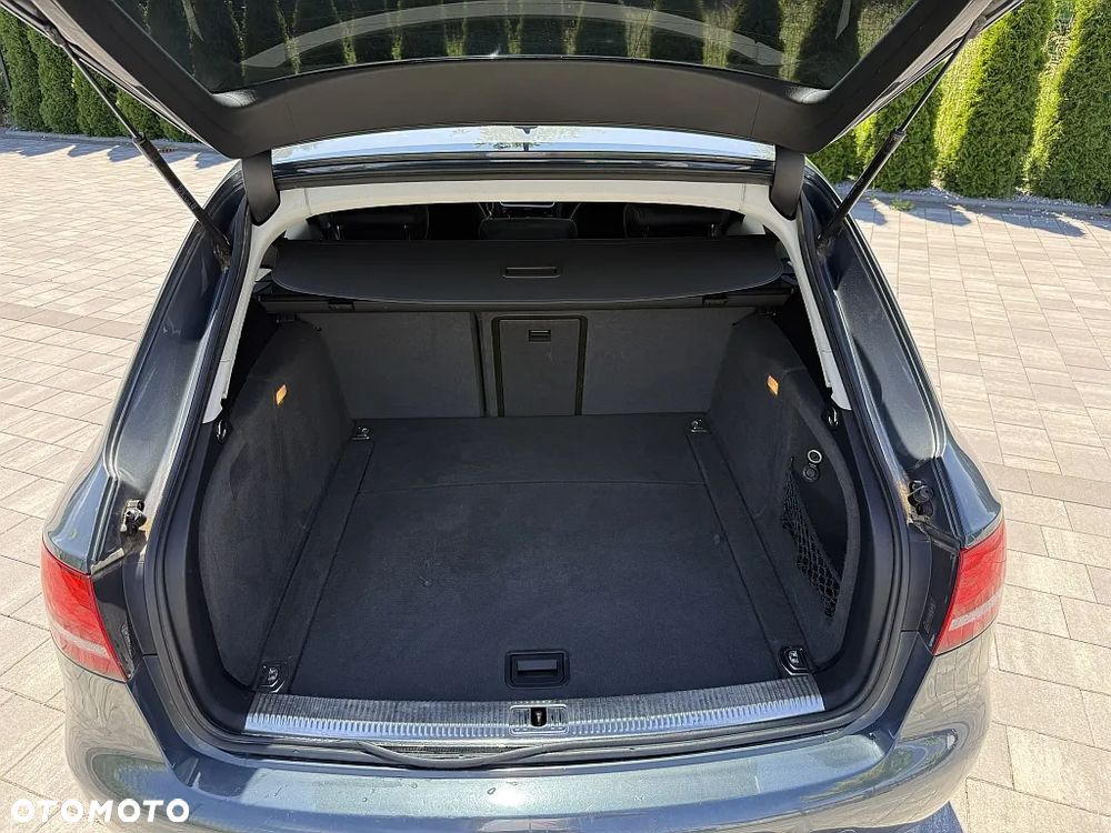 Audi A4 Avant 2.0 TDI DPF Ambition - 11