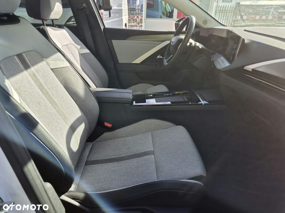 Opel Astra 2023