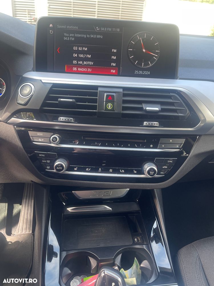 BMW X3 xDrive20i Aut. Advantage - 12