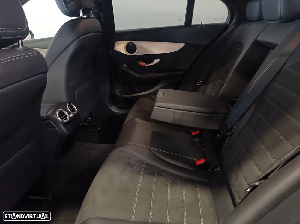 Mercedes-Benz C 300 de AMG Line - 25