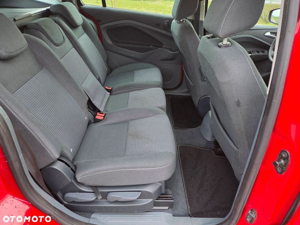 Ford Grand C-MAX - 10