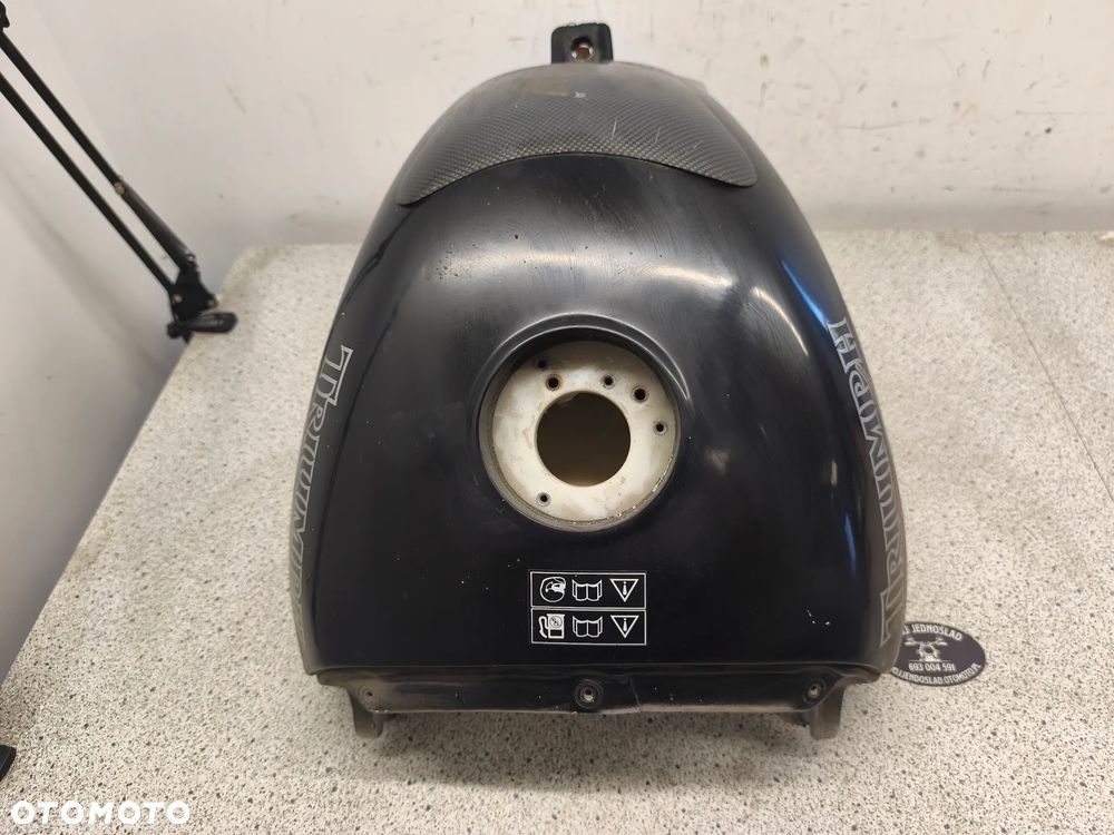 Bak, zbiornik paliwa Triumph Daytona 955i 955 - 2