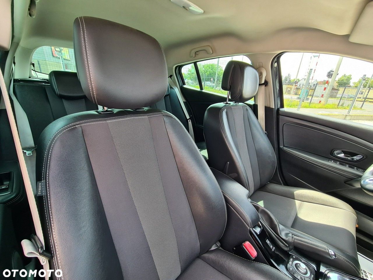 Renault Megane 1.5 dCi Bose EDC - 25