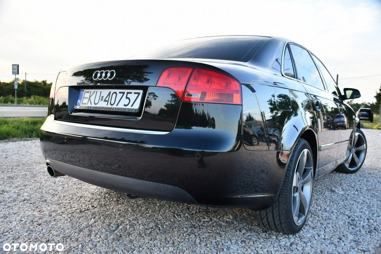 Audi A4 2.0 - 25