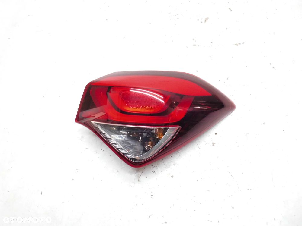 LAMPA 92402-C8000 HYUNDAI I20 II HATCHBACK 2015-2018r. PRAWA TYLNA ORYGINAŁ - 1
