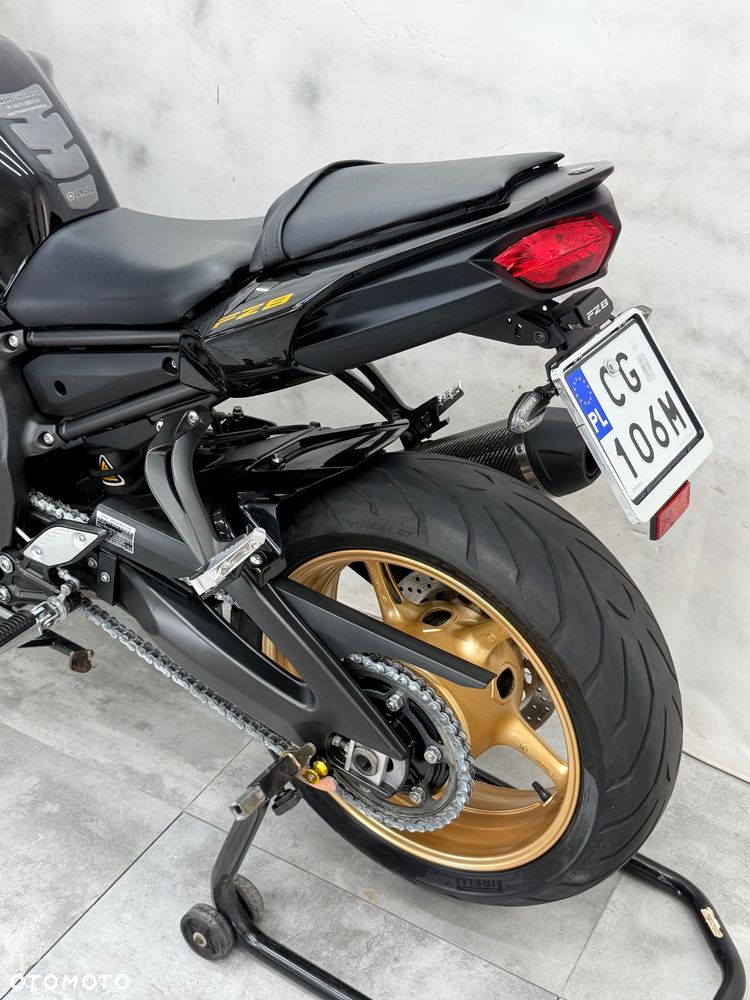 Yamaha FZ8 - 22