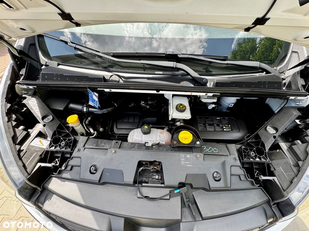 Renault TRAFIC - 9