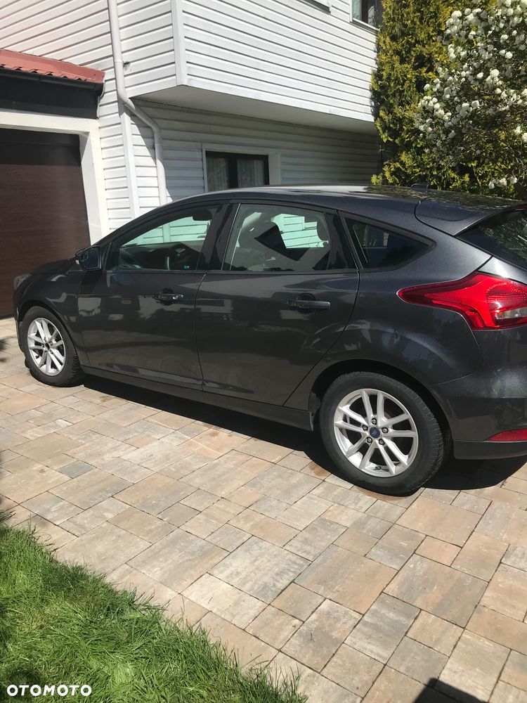 Ford Focus - 8