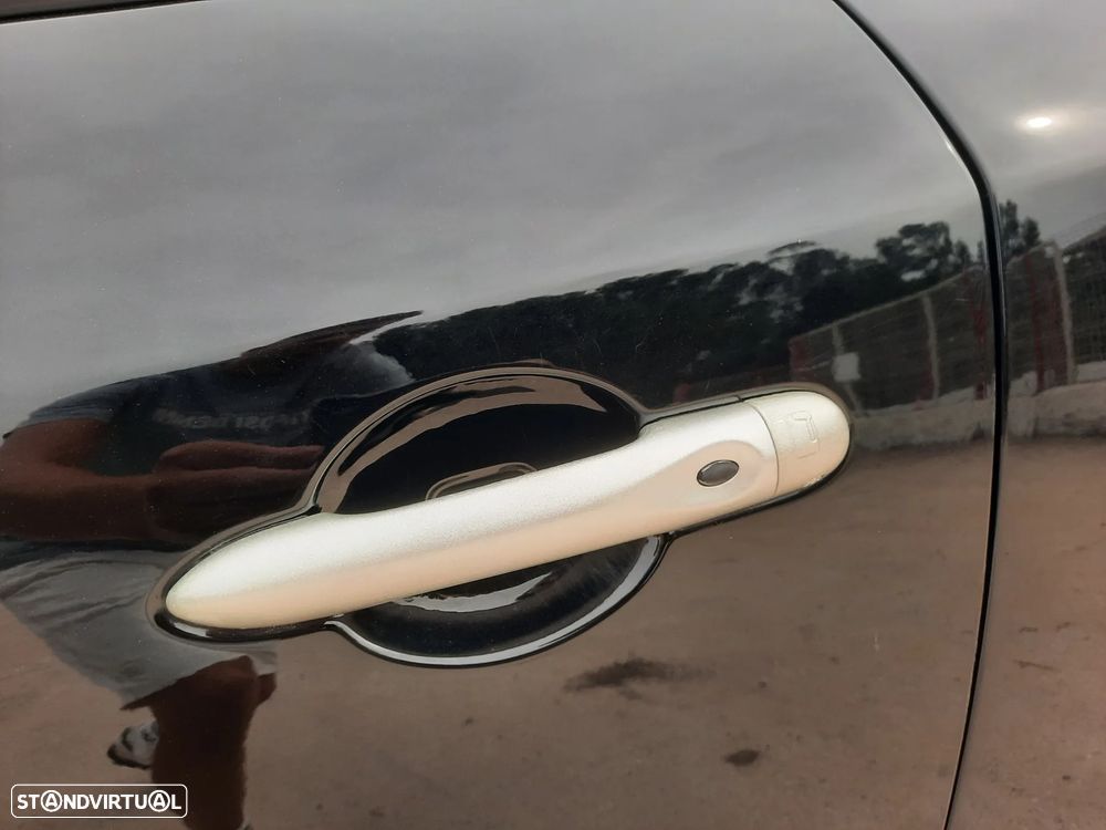 Renault Mégane Coupe 1.5 dCi Bose Edition CO2 Champion - 6