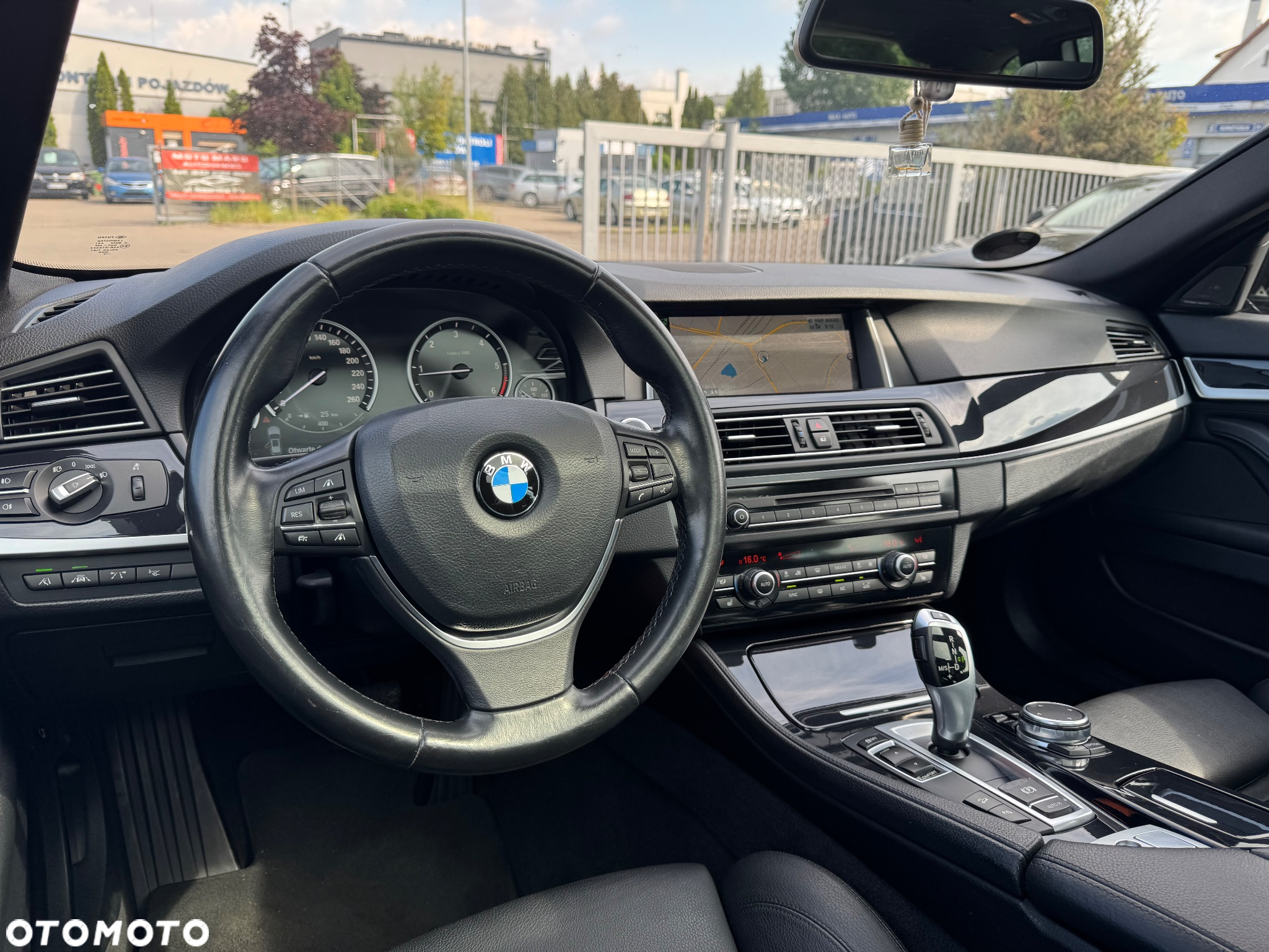 BMW Seria 5 520d xDrive - 30