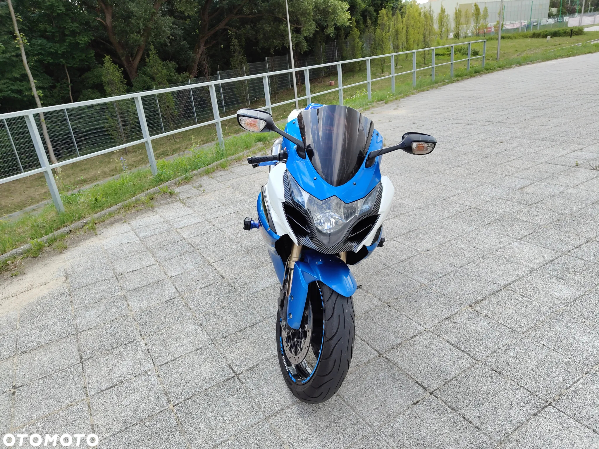 Suzuki GSX-R - 10