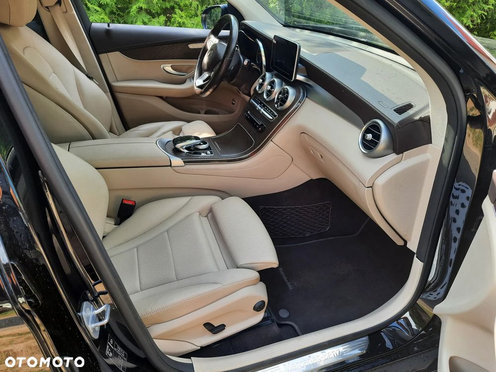 Mercedes-Benz GLC 250 d 4Matic 9G-TRONIC Exclusive - 11