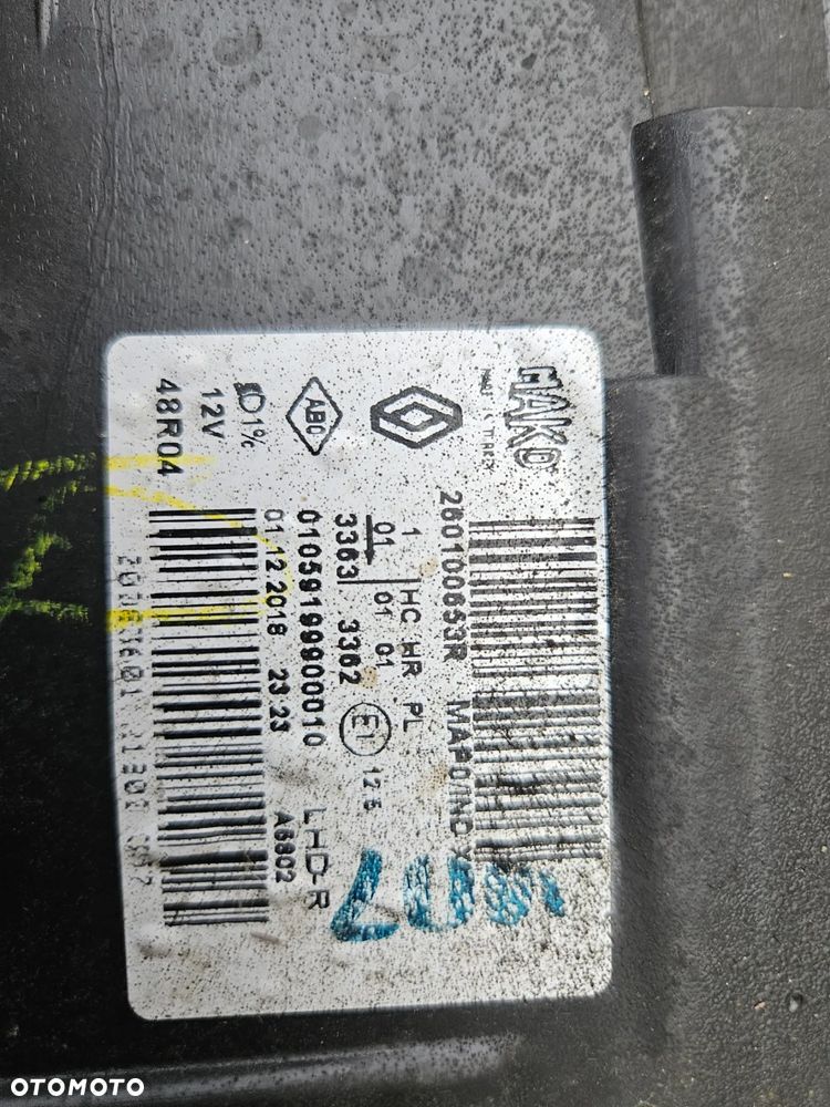 Clio IV lampa prawa przód - 4