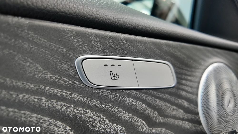 Mercedes-Benz Klasa E - 22