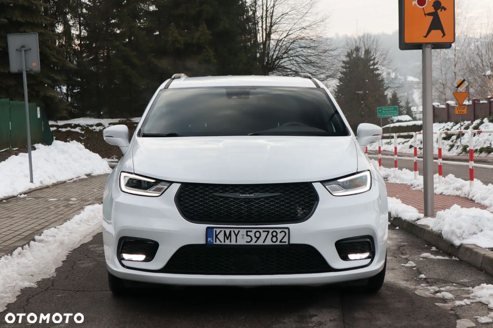 Chrysler Pacifica - 3