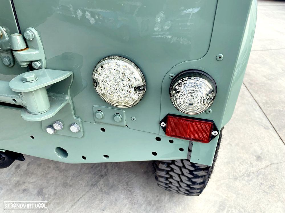 Land Rover Defender 90 2.5 TDi Metal Top - 51