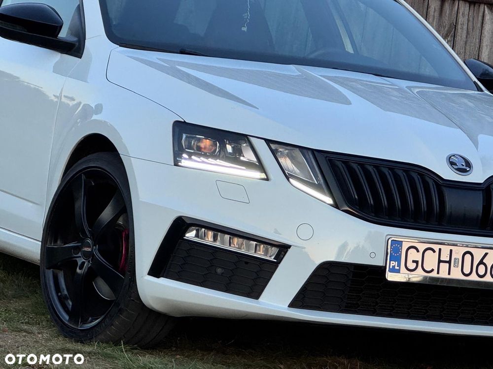 Skoda Octavia 2.0 TDI 4x4 DSG RS - 9