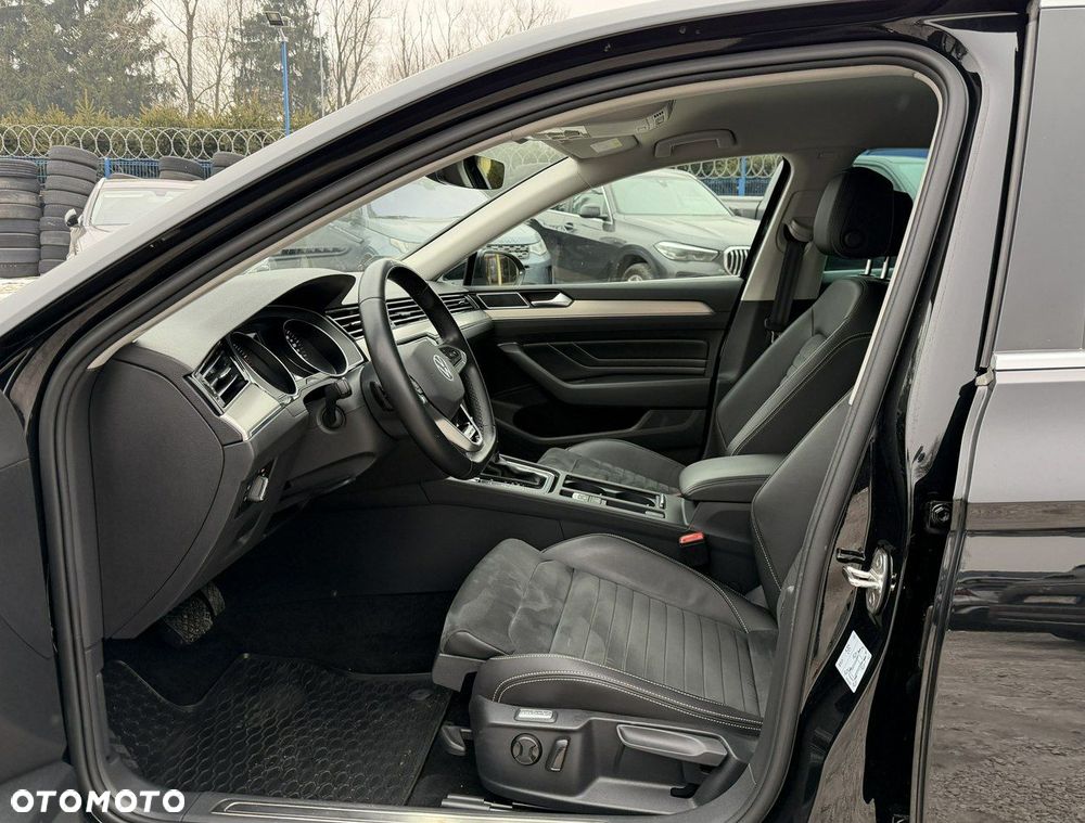 Volkswagen Passat - 9