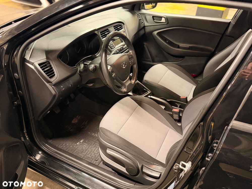 Hyundai i20 1.2 Classic Plus - 11