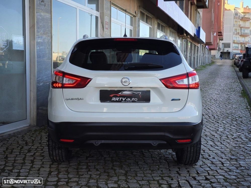 Nissan Qashqai 1.5 dCi N-Connecta 18 - 13