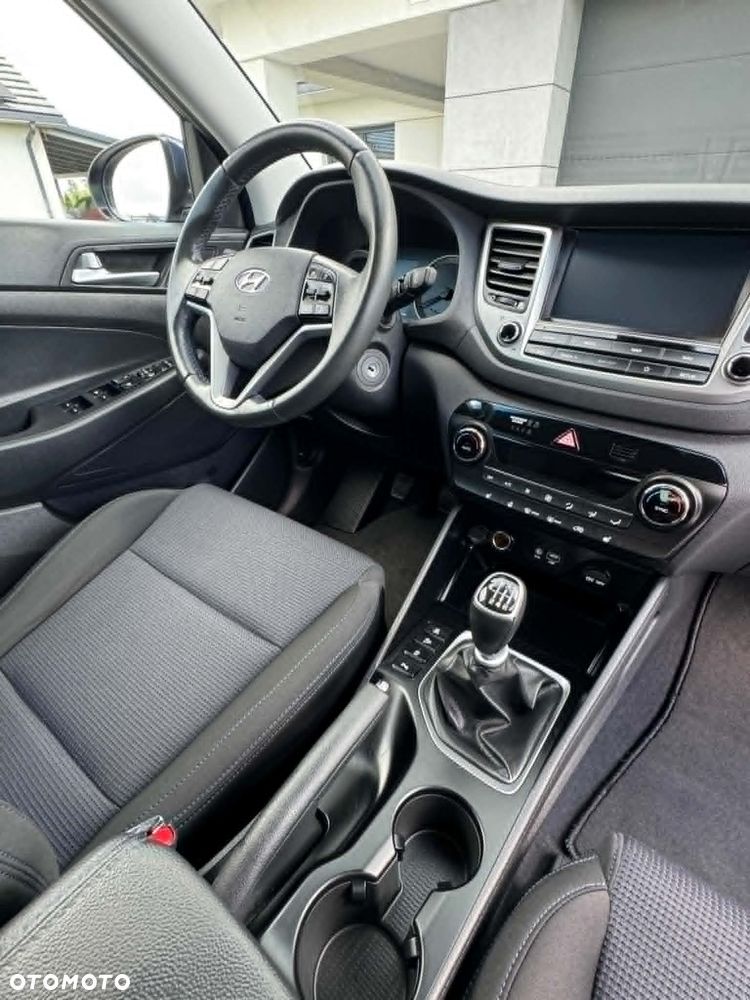 Hyundai Tucson 2.0 CRDI 2WD Style - 16