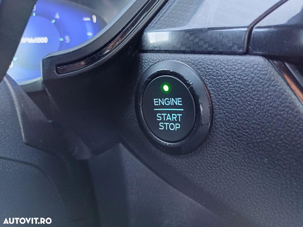 Ford Kuga 2.0 EcoBlue A8 AWD ST Line - 16