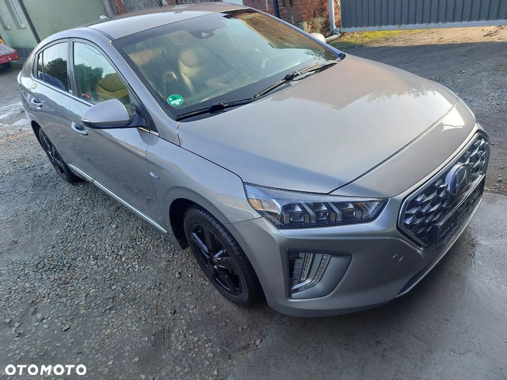 Hyundai IONIQ 1.6 GDI Premium - 6