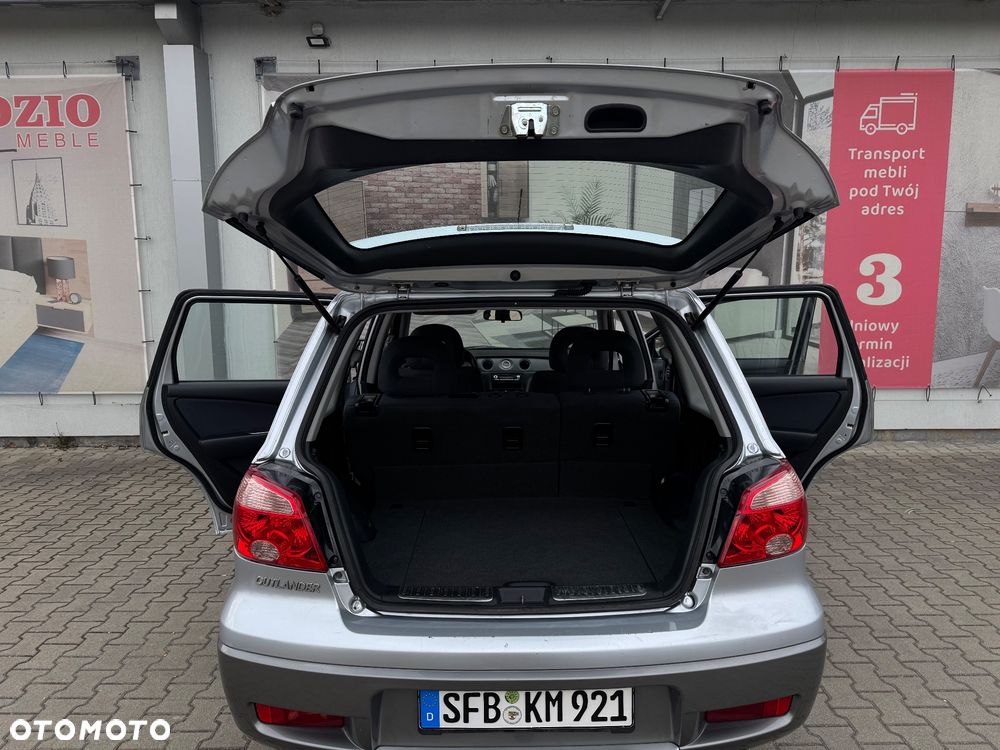 Mitsubishi Outlander - 15