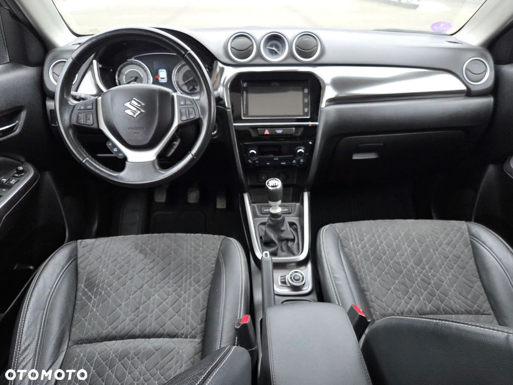 Suzuki Vitara 1.4 Boosterjet SHVS Premium 4WD - 26