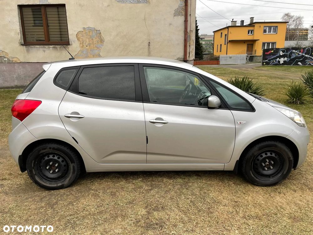 Kia Venga 1.6 L - 2