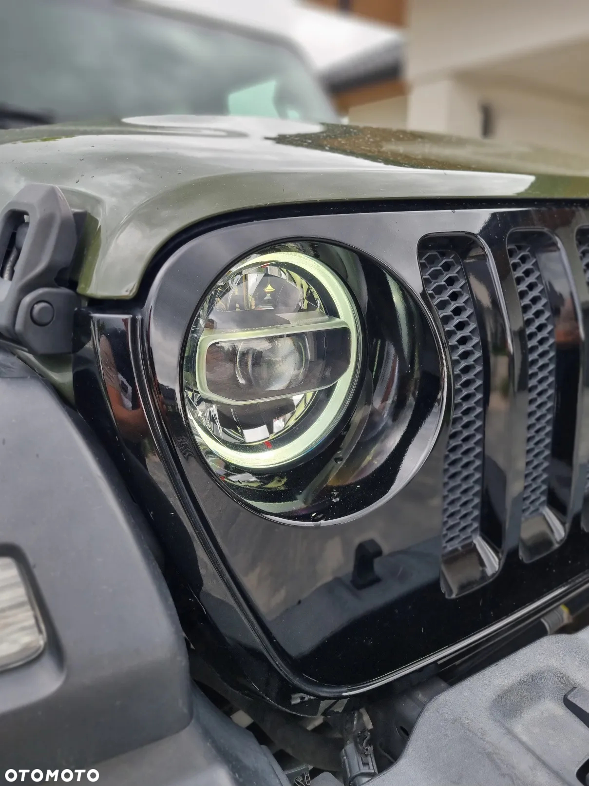 Jeep Wrangler - 32