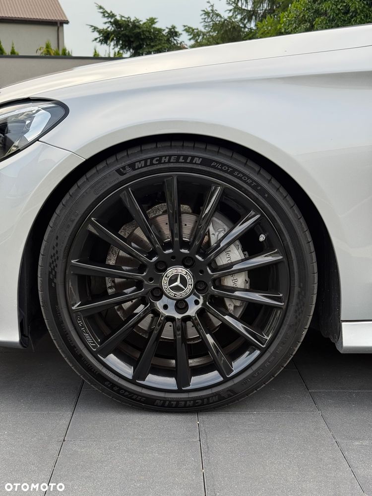 Mercedes-Benz Klasa C 200 9G-TRONIC AMG Line - 18