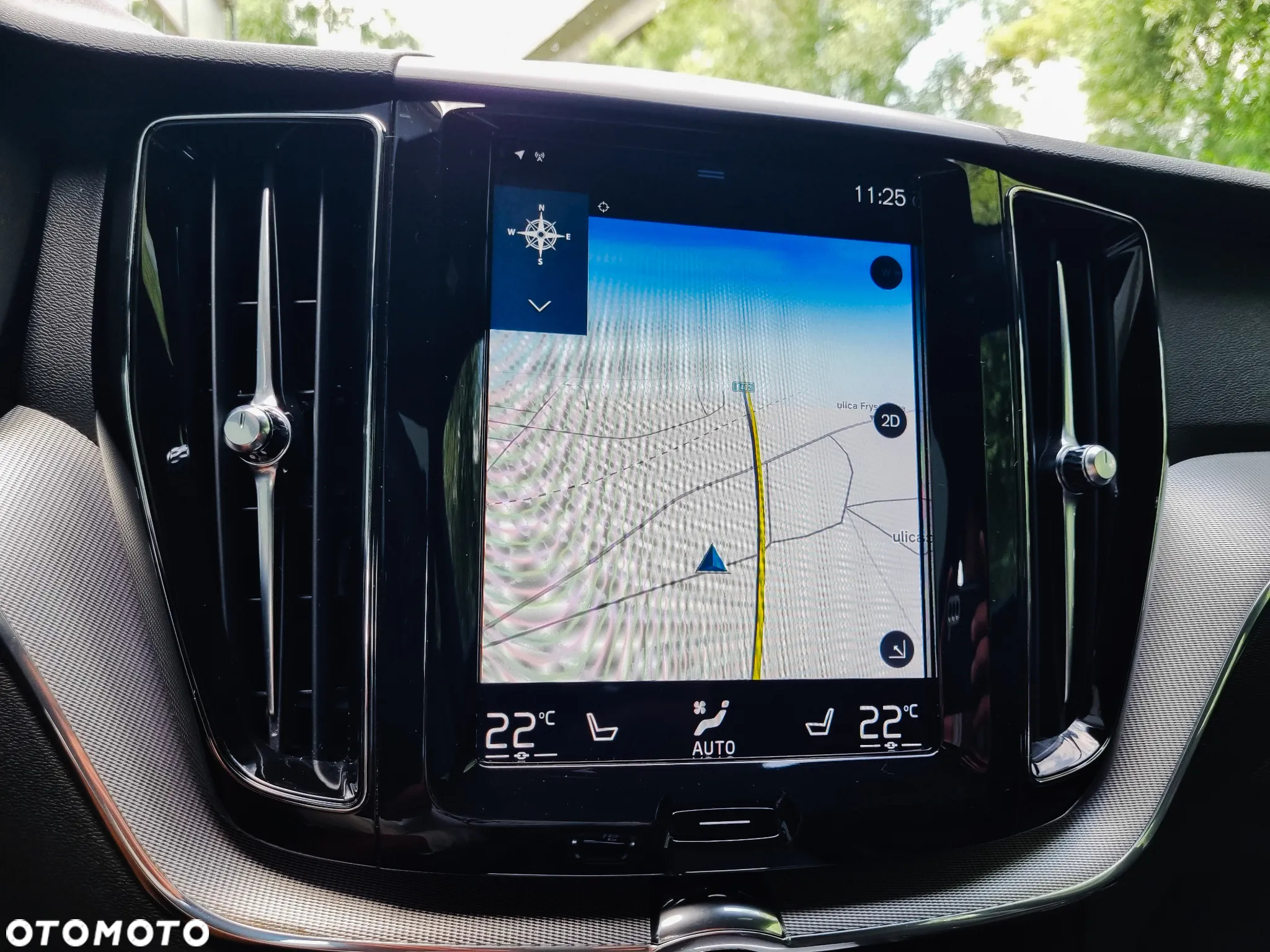 Volvo XC 60 T4 R-Design - 23
