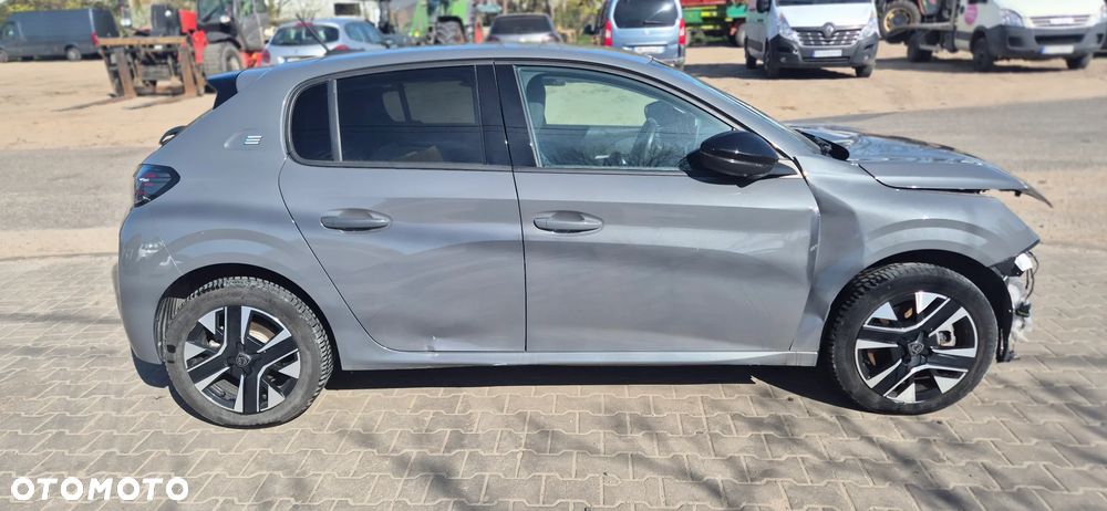 Peugeot 208 Allure Pack - 4