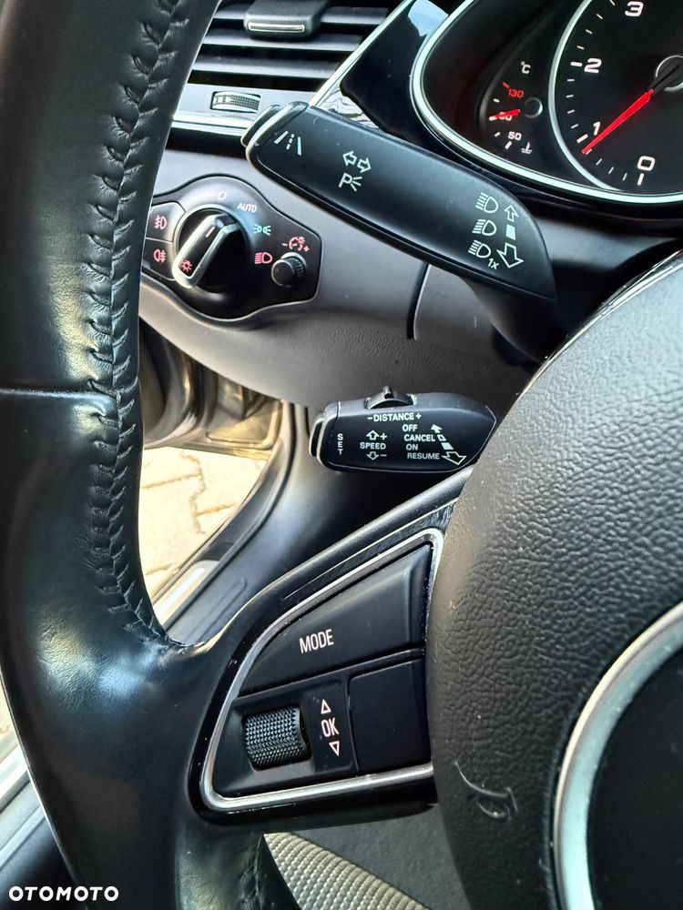 Audi A4 Avant 2.0 TDI DPF clean diesel S line Sportpaket - 20