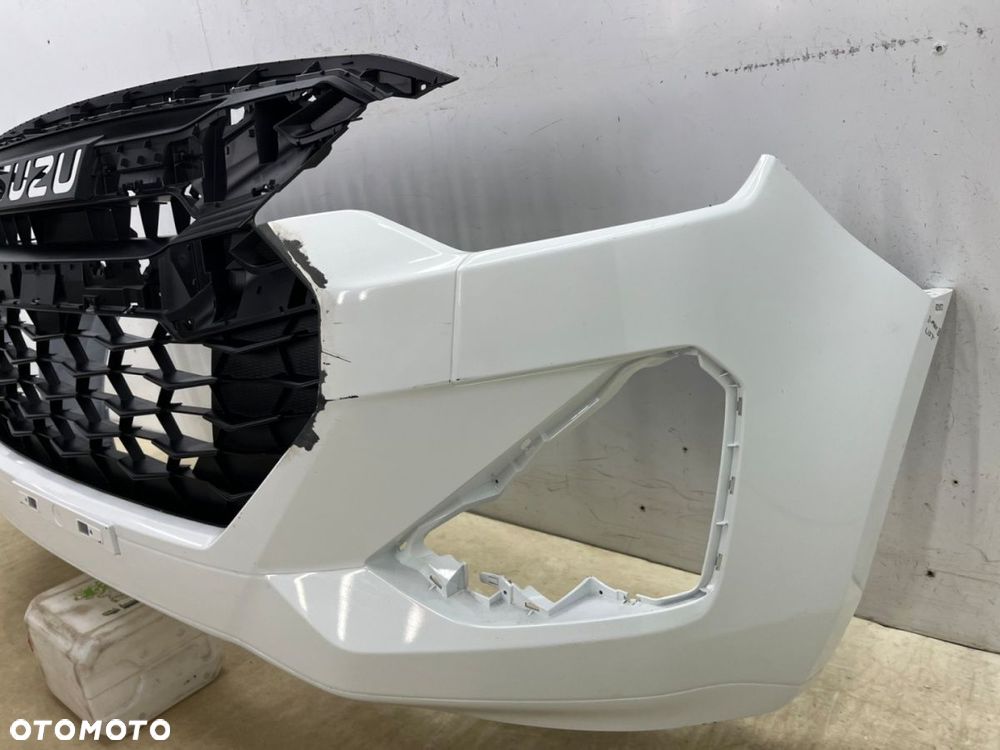 Zderzak przedni Isuzu D-Max DMax 3 III 23r.- Lift przód - 4
