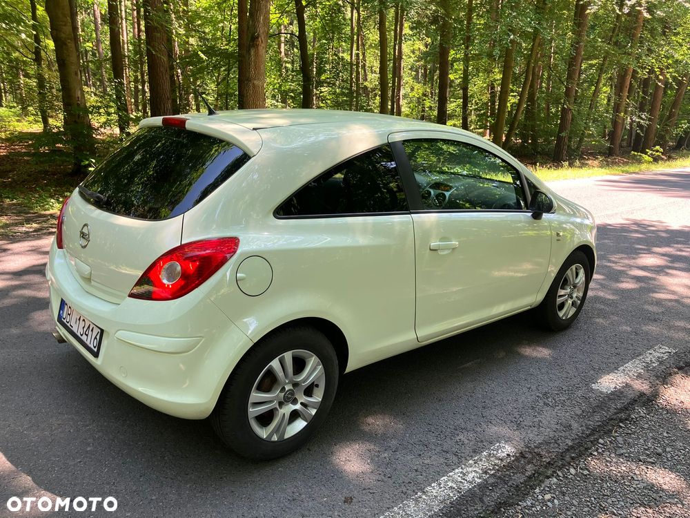 Opel Corsa - 3