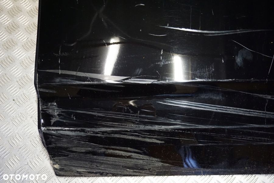 GMC CHEVROLET YUKON TAHOE 2021 - 2023 Drzwi Tył Lewe Tylne USA - 11