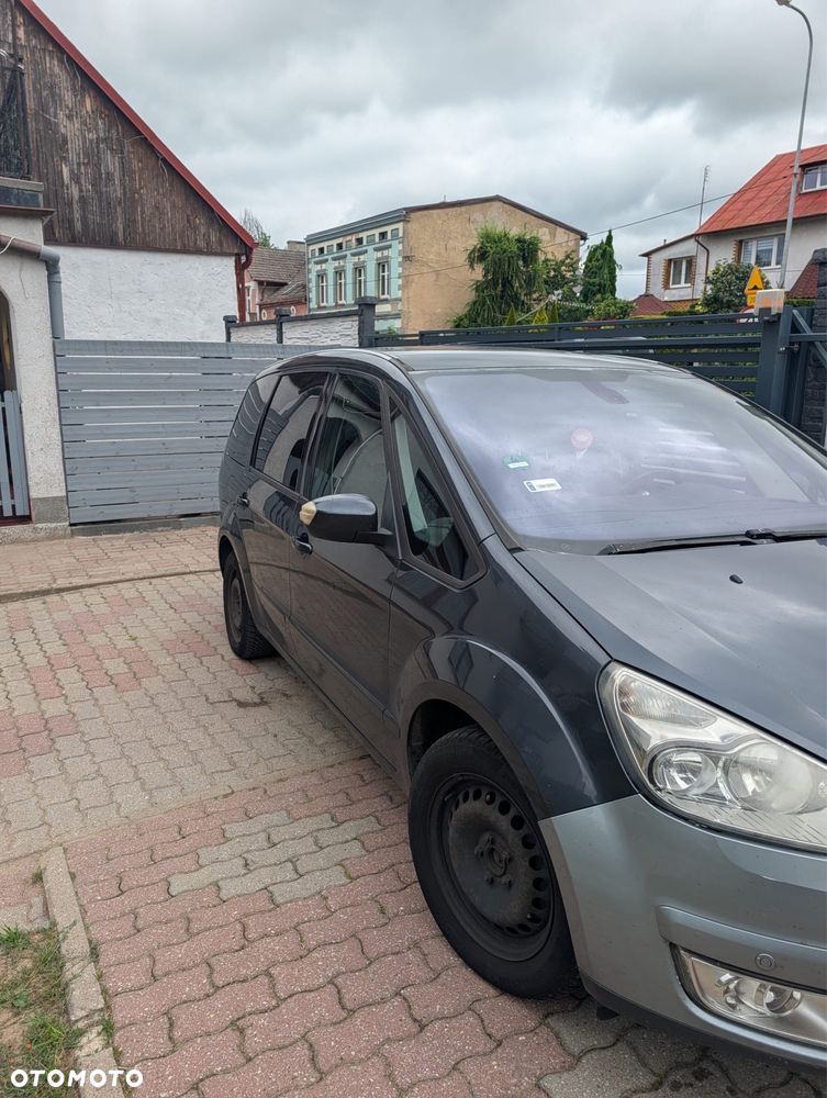 Ford Galaxy - 4